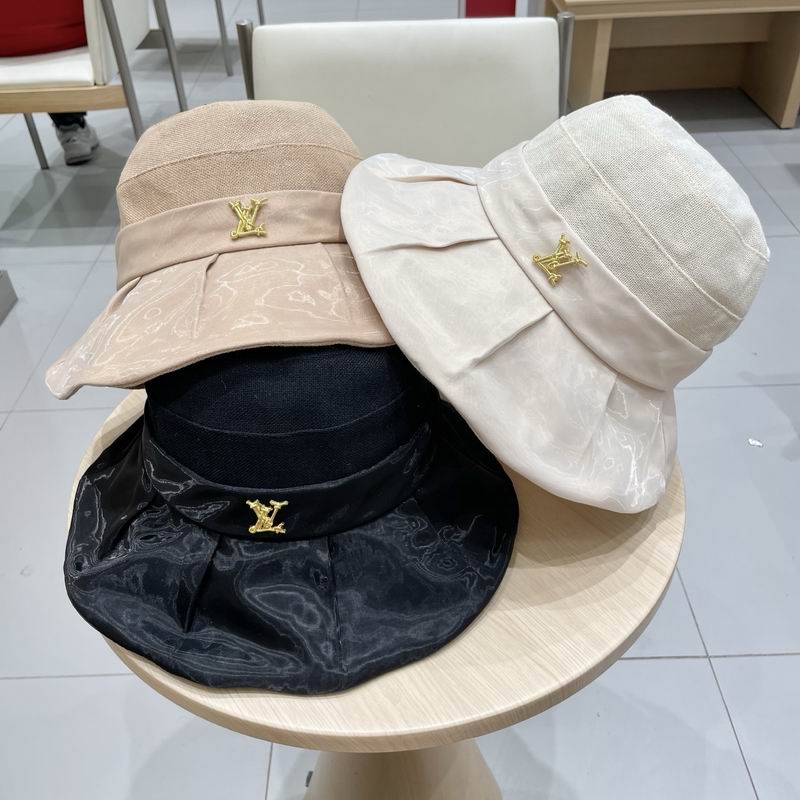 LV hat 021002